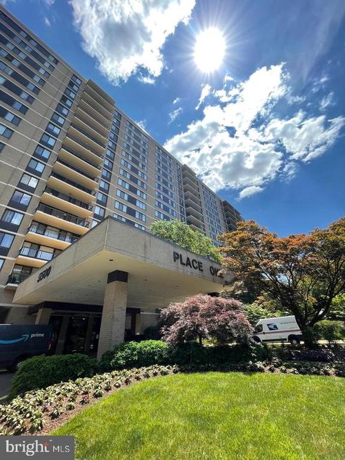 317-5500 Holmes Run Pkwy, ALEXANDRIA, VA, 22304-2851 | Card Image