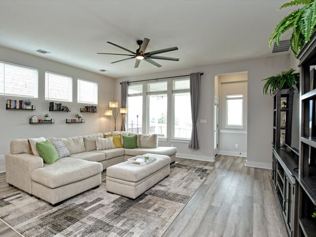 Oversized windows to enjoy all the views! | Image 11