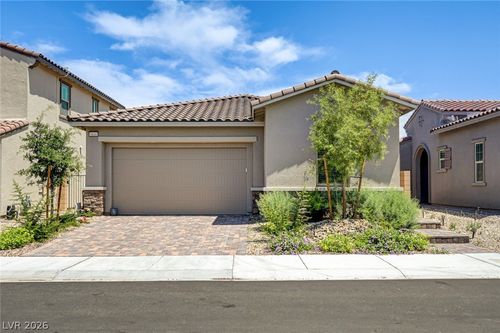8840 Trotternish Ridge Dr, Las Vegas, NV, 89166-6641 | Card Image