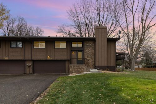 5594 Otter View Trail, White Bear Twp, MN, 55110 | Card Image