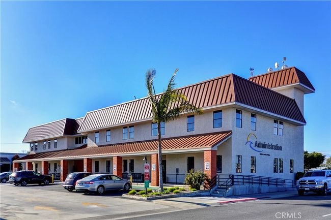 8K - 13470 St. Andrews Drive, Home with 2 bedrooms, 1 bathrooms and 2 parking in Seal Beach CA | Image 25