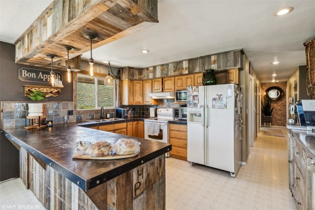 3 Finley Gulch Rd, Home with 6 bedrooms, 4 bathrooms and null parking in Lonepine MT | Image 49