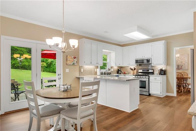 260 Roberts Rd, House other with 5 bedrooms, 4 bathrooms and null parking in Suwanee GA | Image 15