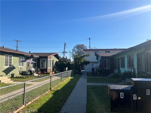 e-4966 Oregon Ave, Long Beach, CA, 90805-6781 | Card Image