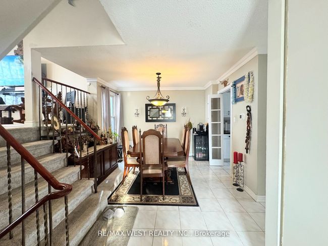 425 Hansen Rd N, House other with 4 bedrooms, 3 bathrooms and 4 parking in Brampton ON | Image 12