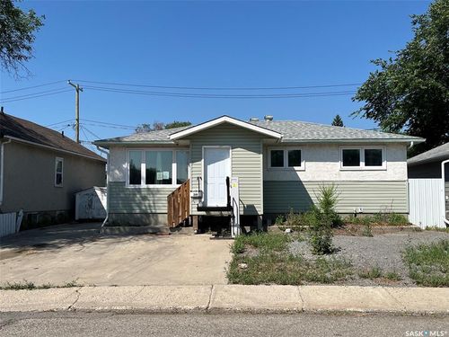 344 Wascana St, Regina, SK, S4R4H9 | Card Image