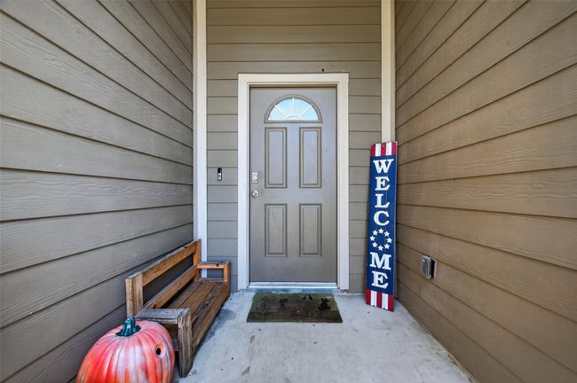 7615 Nevaeh Crest Path, House other with 3 bedrooms, 2 bathrooms and 2 parking in Houston TX | Image 5