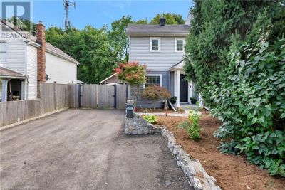 155 Samuelson St, House other with 2 bedrooms, 1 bathrooms and 6 parking in Cambridge ON | Image 2