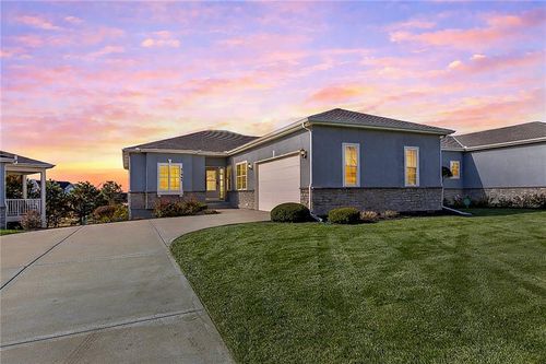 21962 W 116th Ter, Olathe, KS, 66061-5775 | Card Image