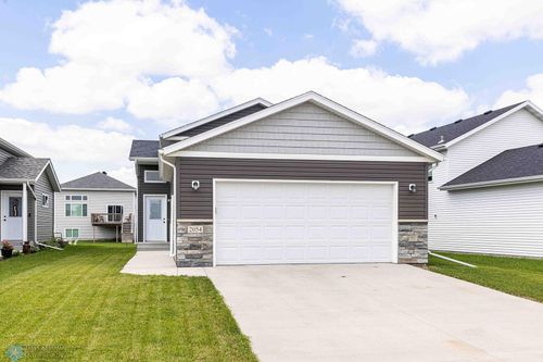 2054 12th St W, West Fargo, ND, 58078-4845 | Card Image