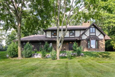 27941 W Lakeview Drive N, House other with 4 bedrooms, 2 bathrooms and 2 parking in Lake Barrington IL | Image 2