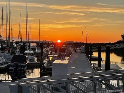 305-3529 Dolphin Dr, Nanoose Bay, BC, V9P9J7 | Card Image