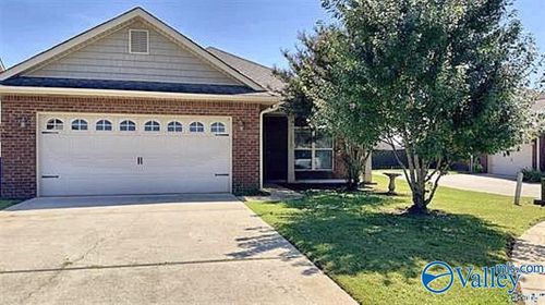 13767 Glendorch Ln, Athens, AL, 35613-1401 | Card Image