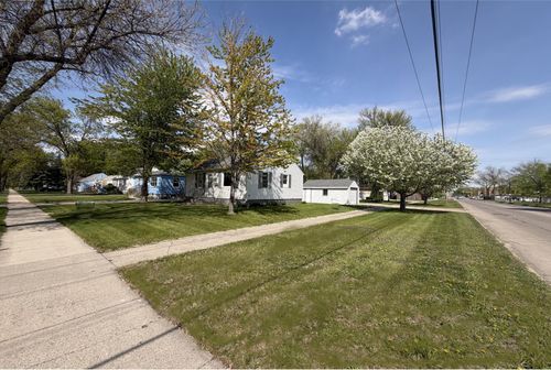 1630 14th St S, Fargo, ND, 58103-4054 | Card Image