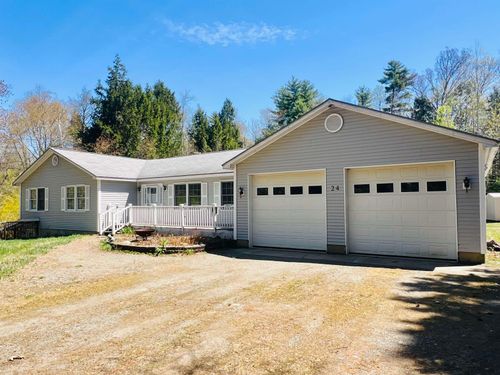 24 Sak Rd, Vernon, VT, 05354-9565 | Card Image