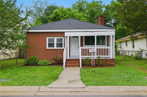 111 S Lloyd St, Suffolk, VA, 23434-3950 | Card Image