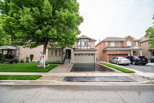 54 Woodvalley Dr, Brampton, ON, L7A1Z3 | Card Image