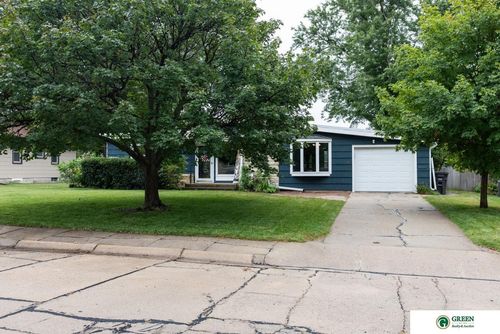 10 Fairview Dr, York, NE, 68467-3822 | Card Image