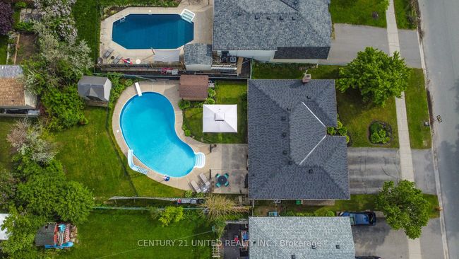 2046 Meadowview Rd, House other with 4 bedrooms, 3 bathrooms and 4 parking in Peterborough ON | Image 39