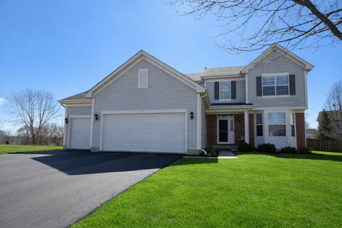 537 W Mara Lynn Ct, Round Lake, IL, 60073-5700 | Card Image