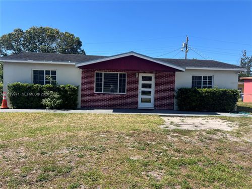 2860 Nw 207th St, Miami Gardens, FL, 33056-1433 | Card Image