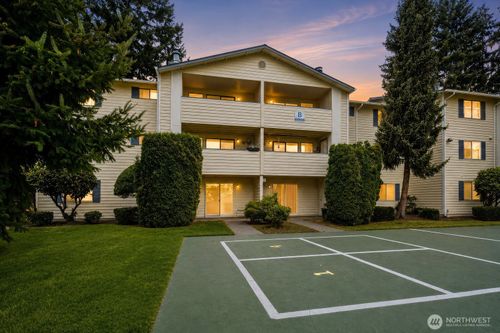 b303-12906 8th Ave W, Everett, WA, 98204-7377 | Card Image
