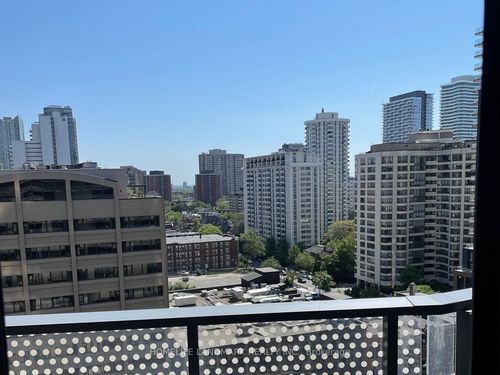 912-11 Wellesley St W, Toronto, ON, M4Y0G4 | Card Image