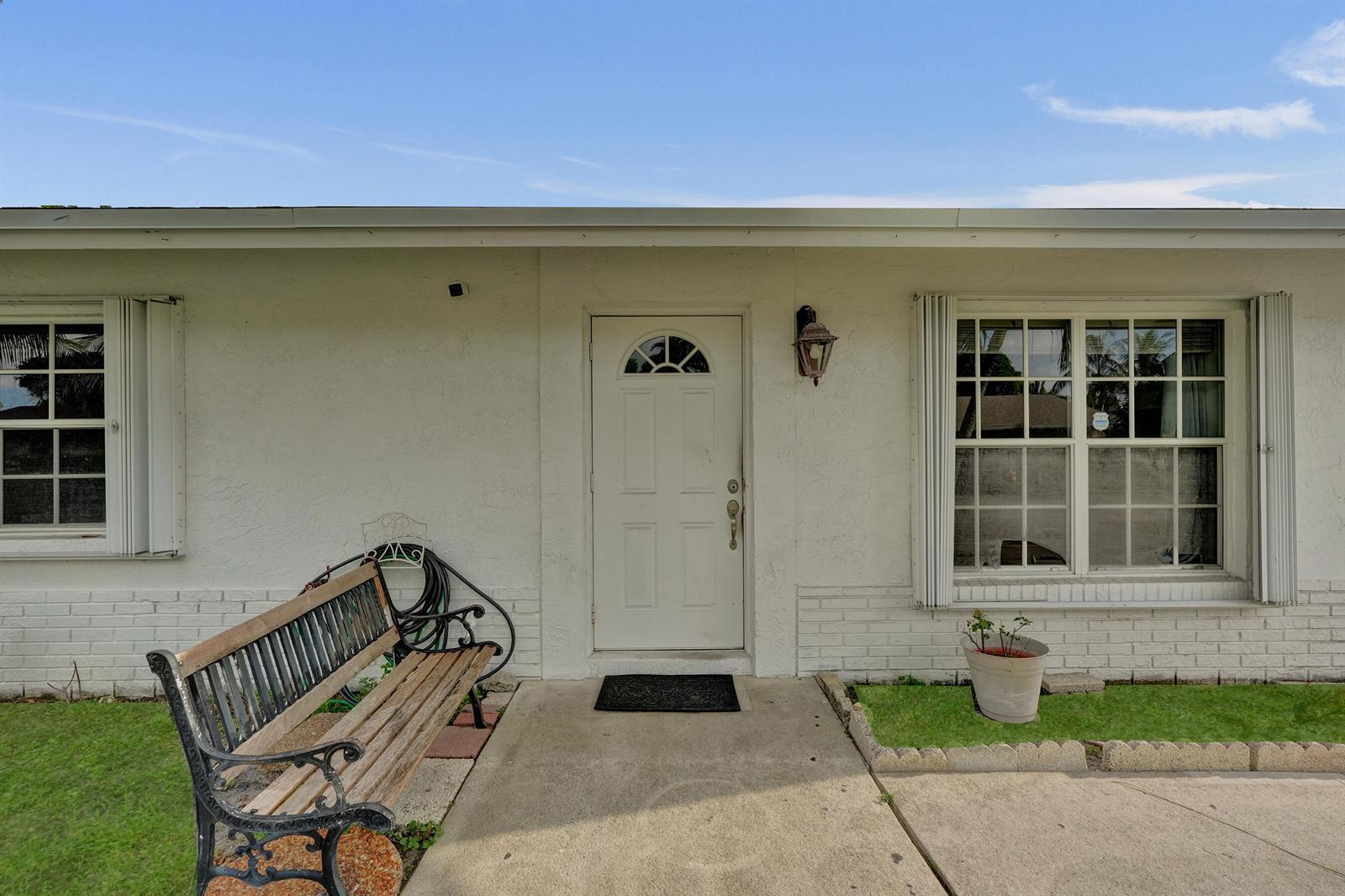 Residential in Lake Worth 4