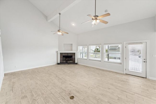 138 Isles End Rd, House other with 4 bedrooms, 3 bathrooms and 2 parking in Tiki Island TX | Image 6