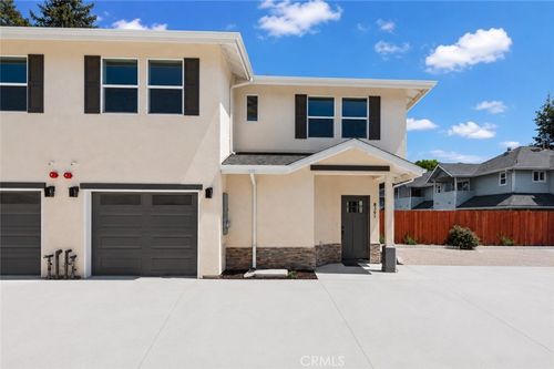 8391 Amapoa, Atascadero, CA, 93422 | Card Image