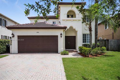 15748 Sw 141st St, Miami, FL, 33196-6717 | Card Image