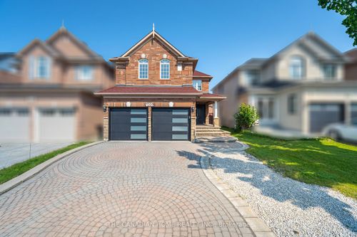 7059 Magistrate Terr, Mississauga, ON, L5W1E4 | Card Image