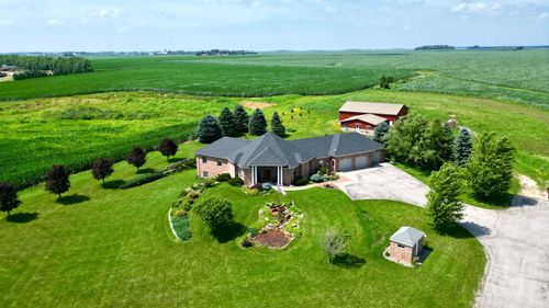 10599 State Highway 56, Le Roy, MN, 55951-1232 | Card Image