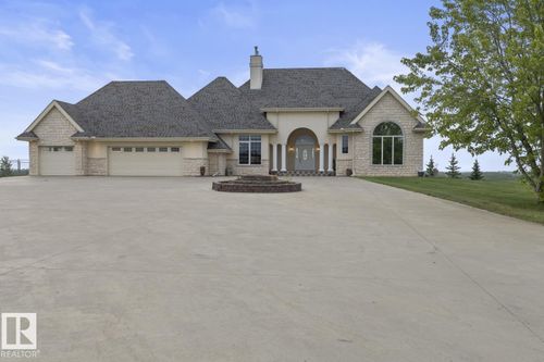 3006 Wayne Way, Cold Lake, AB, T9M1P8 | Card Image