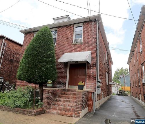 476 13th Street, Newark, NJ, 07107 | Card Image