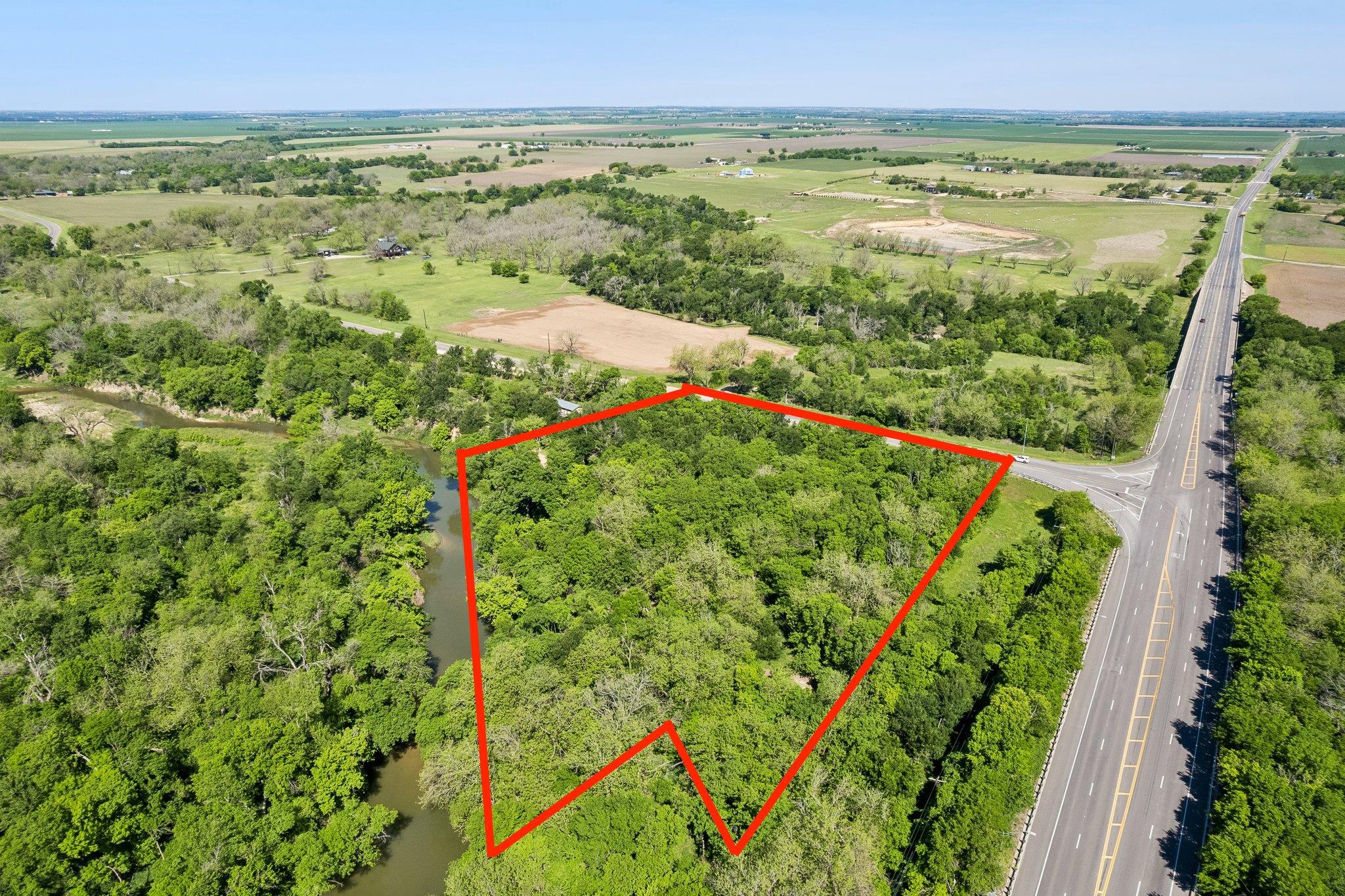 Land in Granger 5