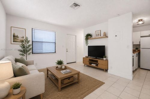 2-1020 Nw 6th Ave, Fort Lauderdale, FL, 33311 | Card Image