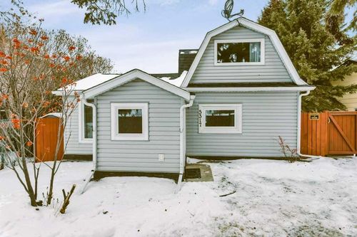 5317 50 St, Rimbey, AB, T0C0C2 | Card Image