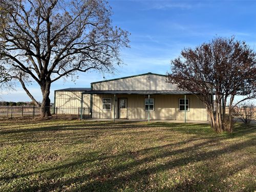 8313 Us Highway 377, Collinsville, TX, 76233-3373 | Card Image