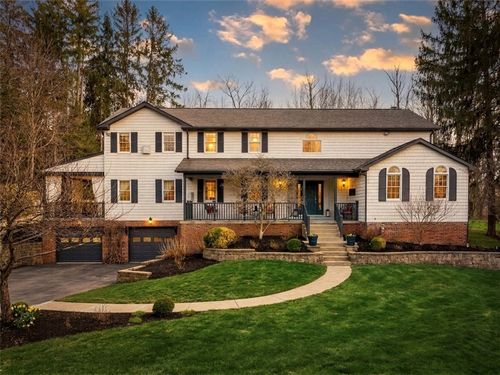 311 Woodmont Dr, Cranberry Twp, PA, 16066-2729 | Card Image