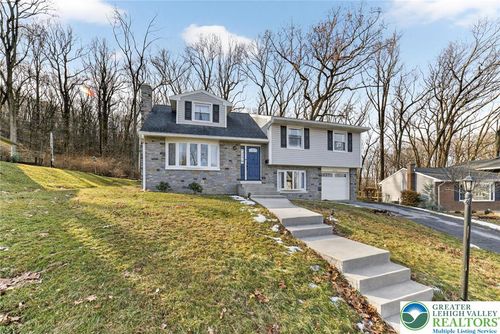 642 Greenwood St, Allentown, PA, 18103-6726 | Card Image