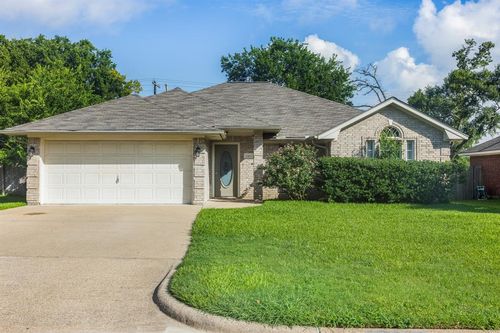 1303 Skyline Ct, College Station, TX, 77845-3941 | Card Image