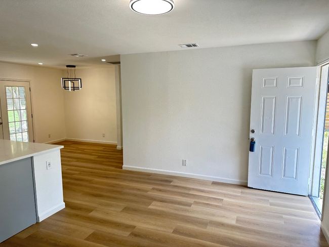 2902 Spring Cir, House other with 4 bedrooms, 2 bathrooms and 2 parking in Austin TX | Image 5