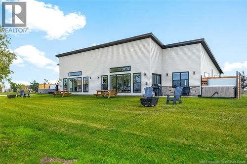 97 Rue York, Richibucto, NB, E4W4K1 | Card Image