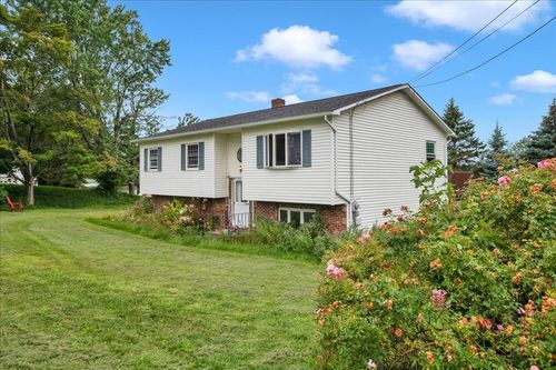 1 Ashton Dr, Saint Albans, VT, 05478-3302 | Card Image