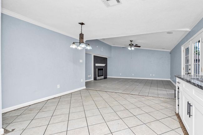 18215 Navajo Trail Dr, House other with 3 bedrooms, 2 bathrooms and 2 parking in Spring TX | Image 12