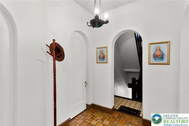 923 N Webster Ave, Home with 9 bedrooms, 5 bathrooms and 3 parking in Scranton PA | Image 8