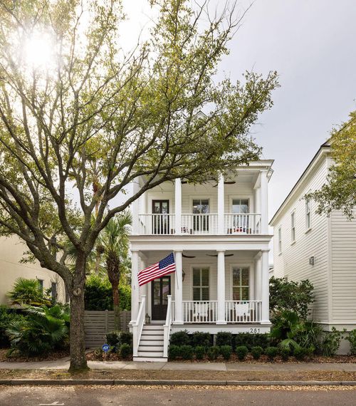 281 N Shelmore Blvd, Mount Pleasant, SC, 29464-6638 | Card Image