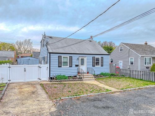 9 Macarthur Ave, Spotswood, NJ, 08884-2304 | Card Image