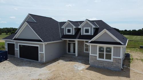 527 Talbots Woods Drive, Dousman, WI, 53118 | Card Image